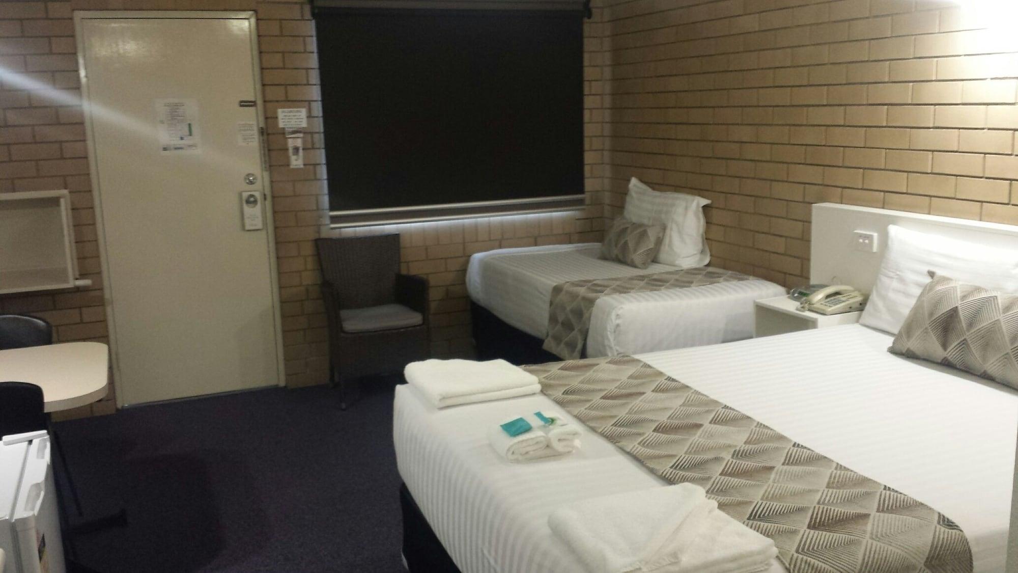 브리즈번 쳄스사이드 모터 인 모텔 외부 사진